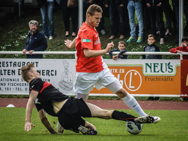 Als zweiter Teilnehmer aus der deutschen Nachwuchs - Bundesliga wird der 1.FSV Mainz 05 im Januar 2015 beim Sparkasse & VGH CUP in Göttingen starten. Mit großer Freude nahmen die Verantwortlichen die Zusage zur insgesamt sechsten Turnierteilnahme der "Min