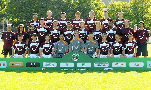 Kurz vor dem Jahreswechsel gingen auch die Mannschaftsmeldungen der beiden niedersächsischen Erstligisten Hannover 96 und VfL Wolfsburg beim Veranstalter ein und komplettieren die Mannschaftsaufgebote damit weiter.<p>
Beide Mannschaften haben beim Turnie